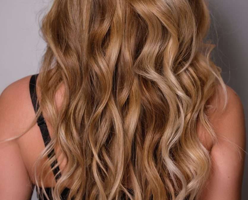 Cuidado del Cabello con Ondas: